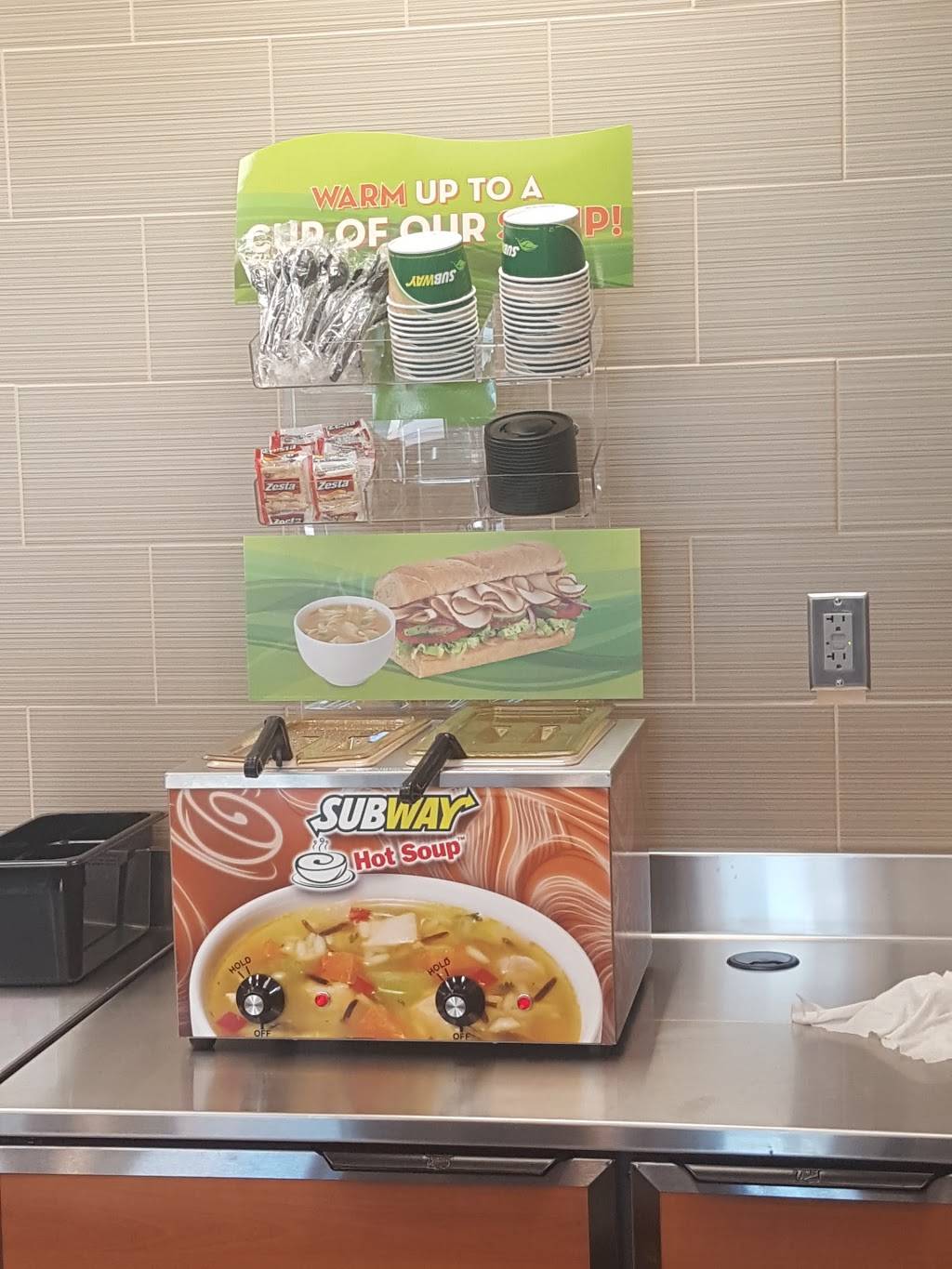 Subway | restaurant | 32215 Queen Anne Hwy, Queen Anne, MD 21657, USA | 4103647056 OR +1 410-364-7056