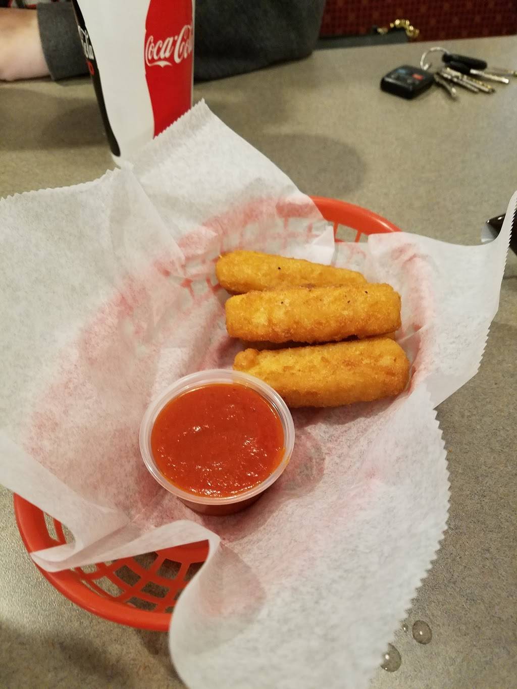 Mammas Pizza & Subs | restaurant | 22 S Carlisle St, New Bloomfield, PA 17068, USA | 7175824777 OR +1 717-582-4777