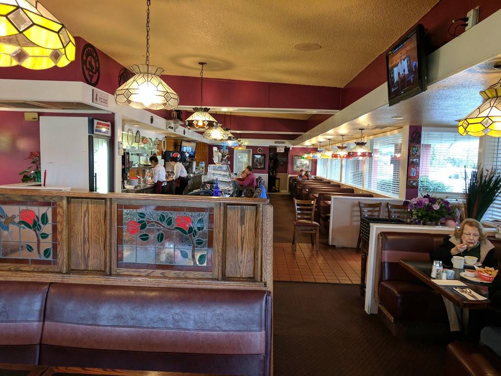 Cindys | restaurant | 800 N Yosemite Ave, Oakdale, CA 95361, USA | 2098477897 OR +1 209-847-7897