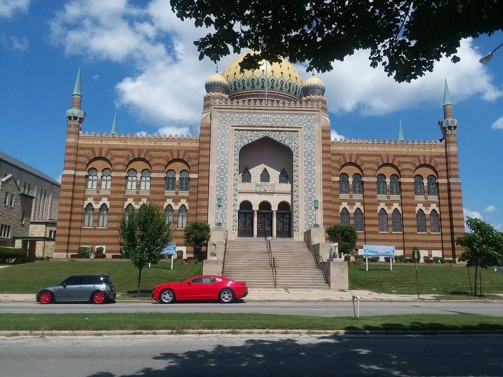 Village Inn | restaurant | 3001 W Wisconsin Ave, Milwaukee, WI 53208, USA | 4143447500 OR +1 414-344-7500