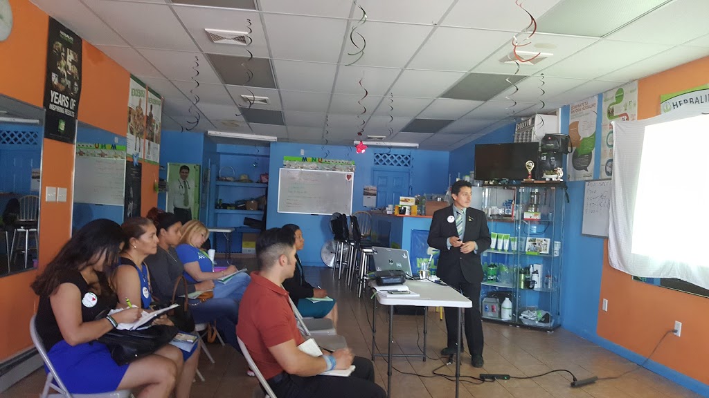 Herbalife Luis Guallpa | restaurant | 243 Nassau Rd, Roosevelt, NY 11575, USA | 5169968621 OR +1 516-996-8621