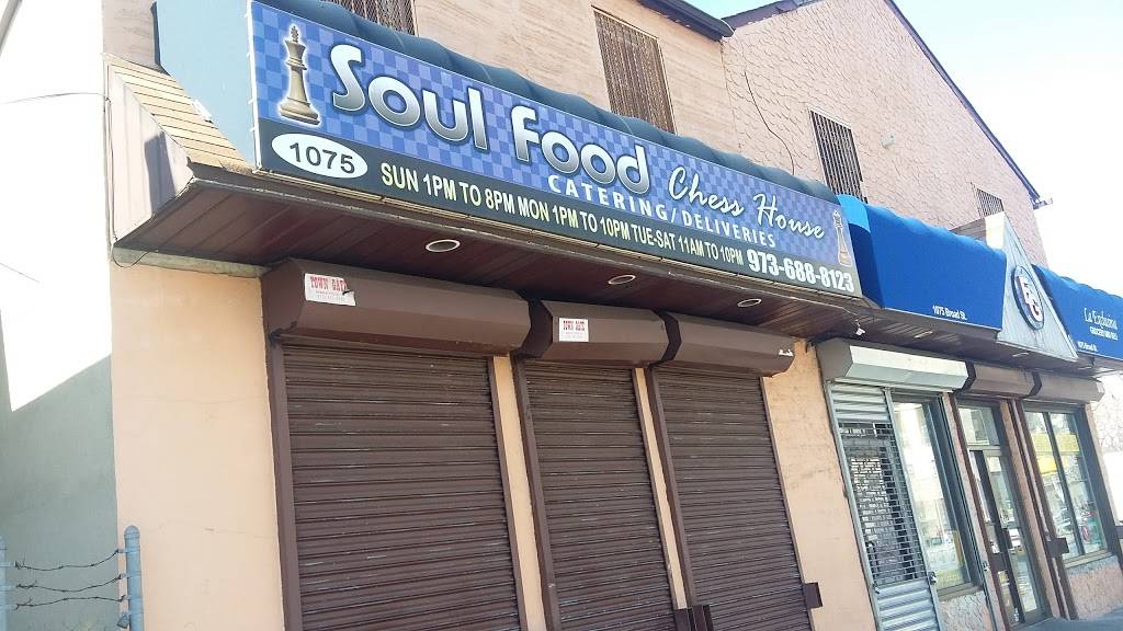Soul Food Chess House | restaurant | 1075 Broad St, Newark, NJ 07102, USA | 9736888123 OR +1 973-688-8123