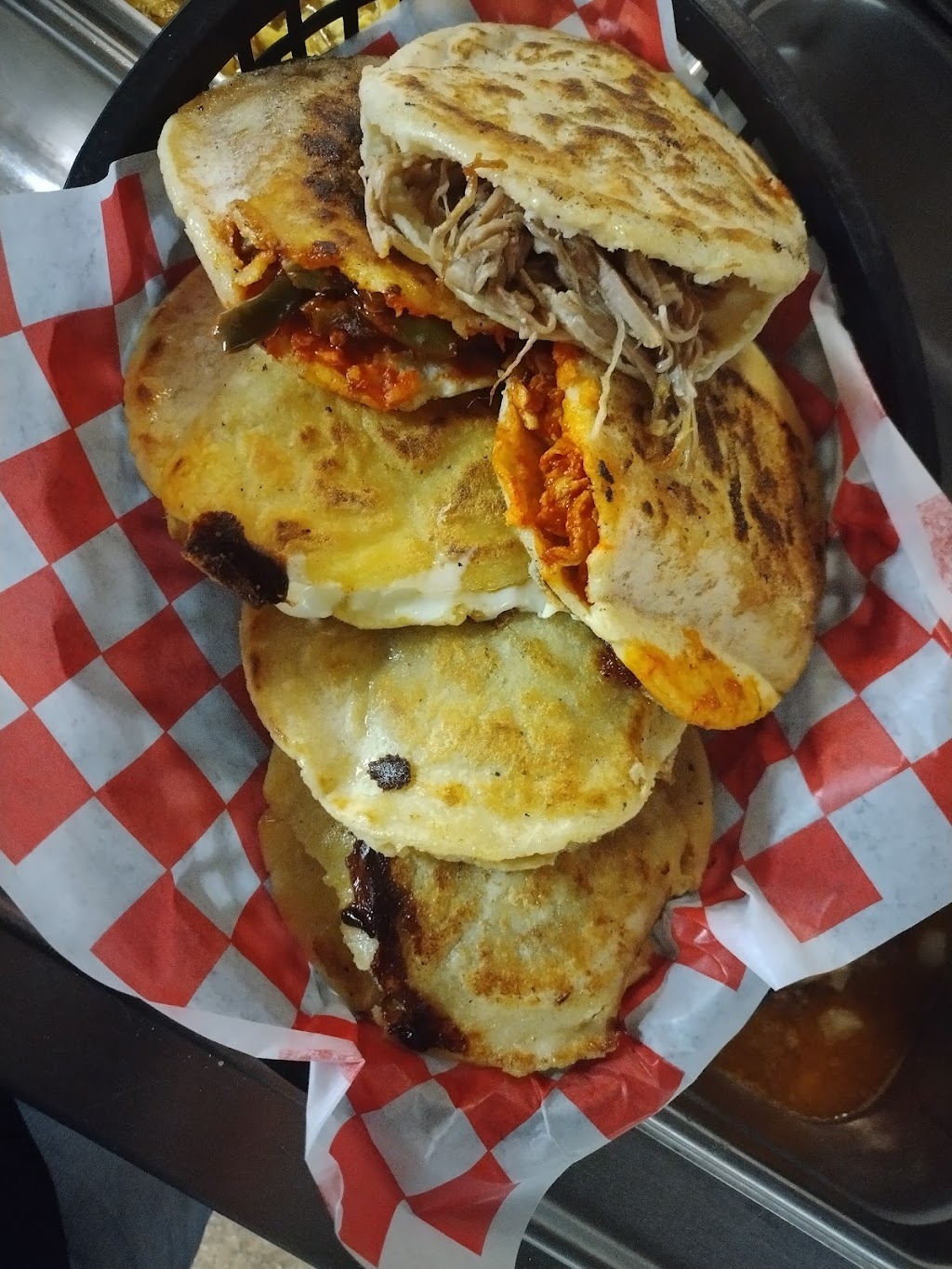 Gorditas estilo torreon | restaurant | 1310 S WW White Rd, San Antonio, TX 78220, USA | 2109571262 OR +1 210-957-1262