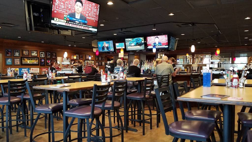 84th Street Pub & Grille | restaurant | 8282 Pfeiffer Farms Dr SW, Byron Center, MI 49315, USA | 6165831650 OR +1 616-583-1650