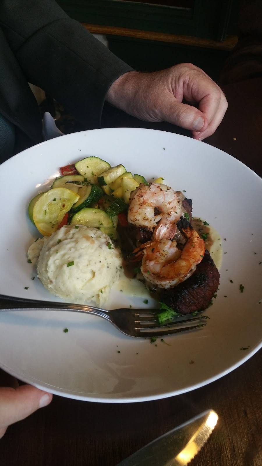 Longfellows Restaurant | restaurant | 500 Union Ave, Saratoga Springs, NY 12866, USA | 5185870108 OR +1 518-587-0108