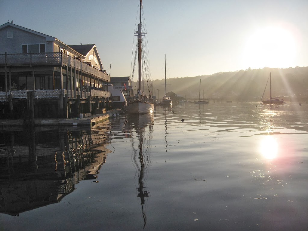 Fishermans Wharf Inn & Restaurant | restaurant | 22 Commercial St, Boothbay Harbor, ME 04538, USA | 2076335090 OR +1 207-633-5090