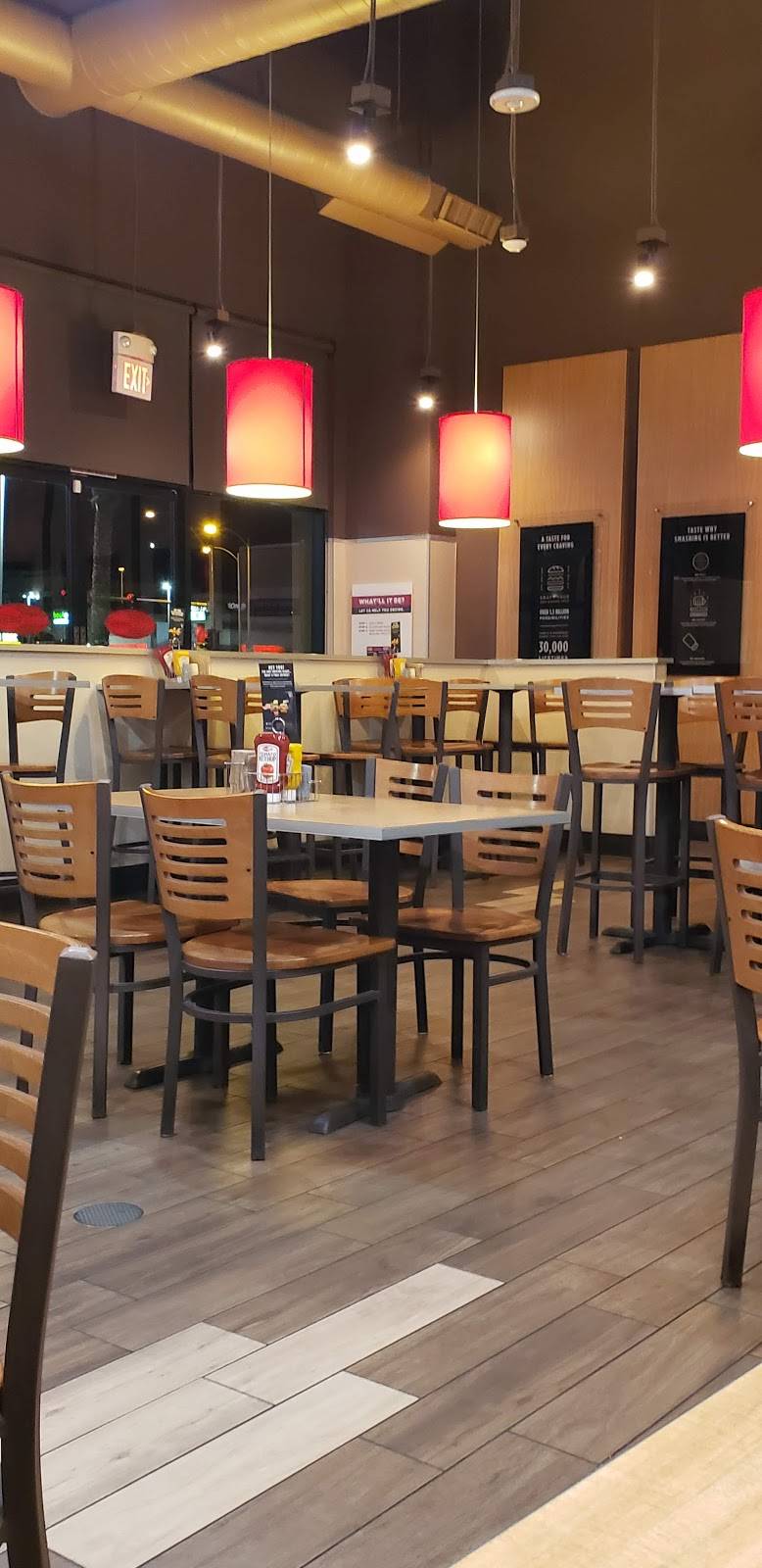 Smashburger | restaurant | 9460 S Eastern Ave #120, Las Vegas, NV 89123, USA | 7026057574 OR +1 702-605-7574