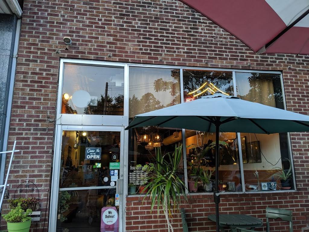 Thai Cottage | meal takeaway | 1109 S Braddock Ave, Pittsburgh, PA 15218, USA | 4122418424 OR +1 412-241-8424