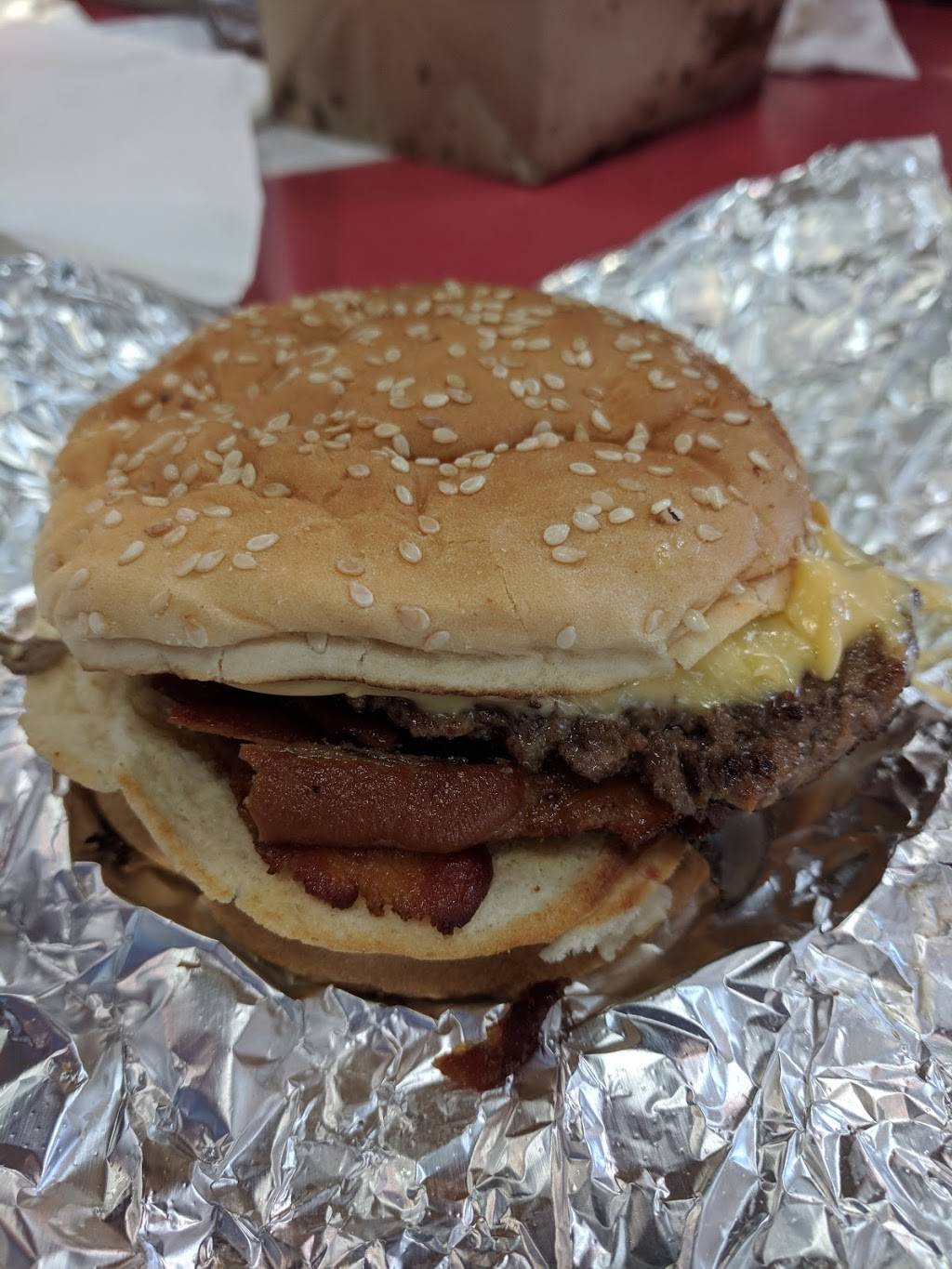 Five Guys | meal takeaway | 401 Broad St, Chattanooga, TN 37402, USA | 4235318267 OR +1 423-531-8267