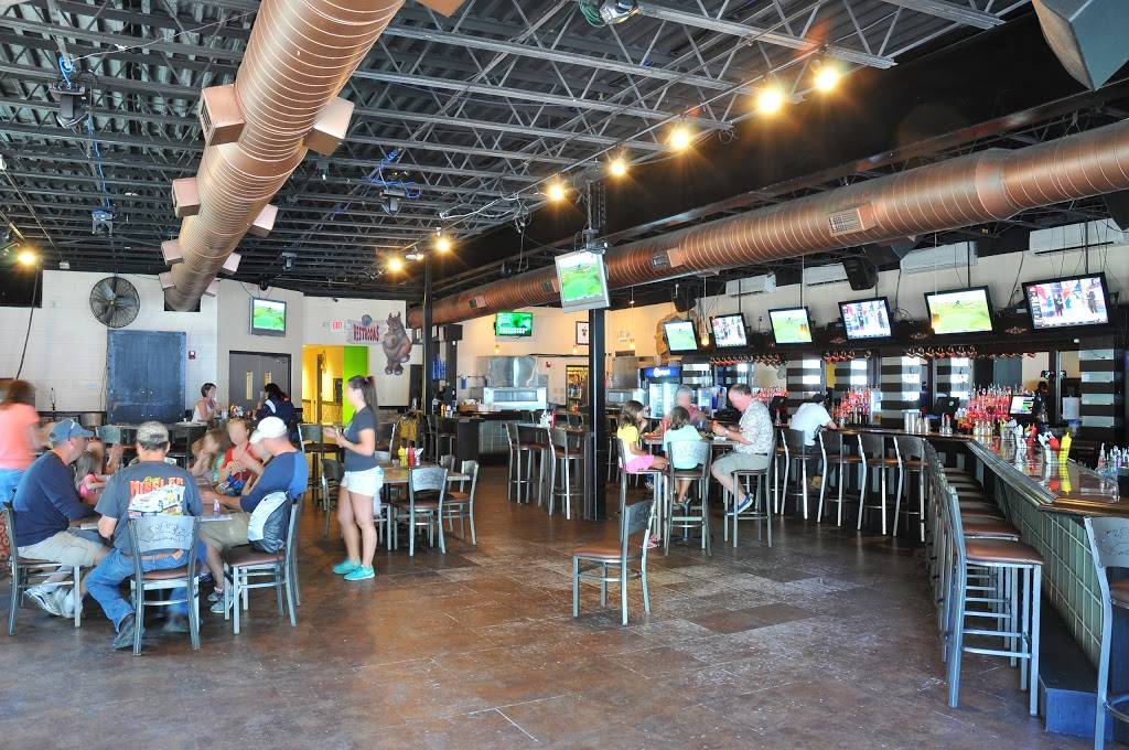 Mr Eds Bar and Grille Put-in-Bay | restaurant | 300 Delaware Ave, Put-In-Bay, OH 43456, USA | 4192855042 OR +1 419-285-5042