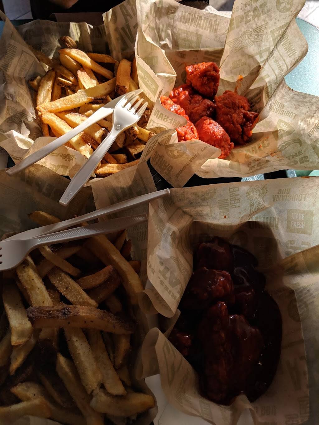 Wingstop | restaurant | 4580 Coffee Rd Ste B, Bakersfield, CA 93308, USA | 6612134567 OR +1 661-213-4567