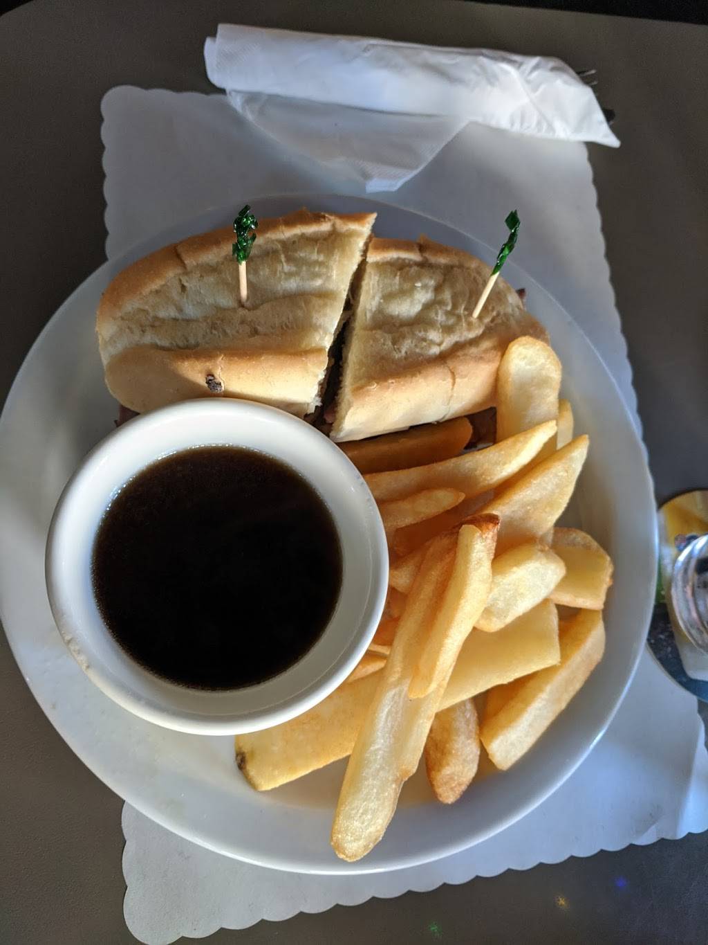 Britannia Arms | restaurant | 444 Alvarado St, Monterey, CA 93940, USA | 8316569543 OR +1 831-656-9543