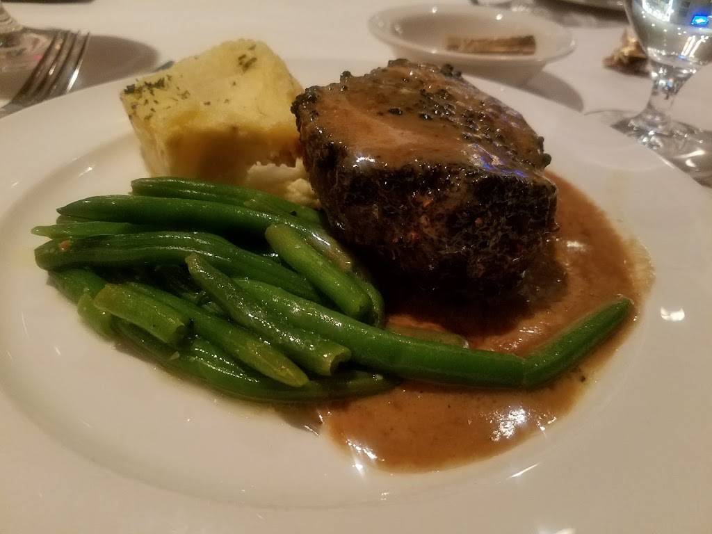 Circles | restaurant | 13002 N Dale Mabry Hwy, Tampa, FL 33618, USA | 8139690001 OR +1 813-969-0001