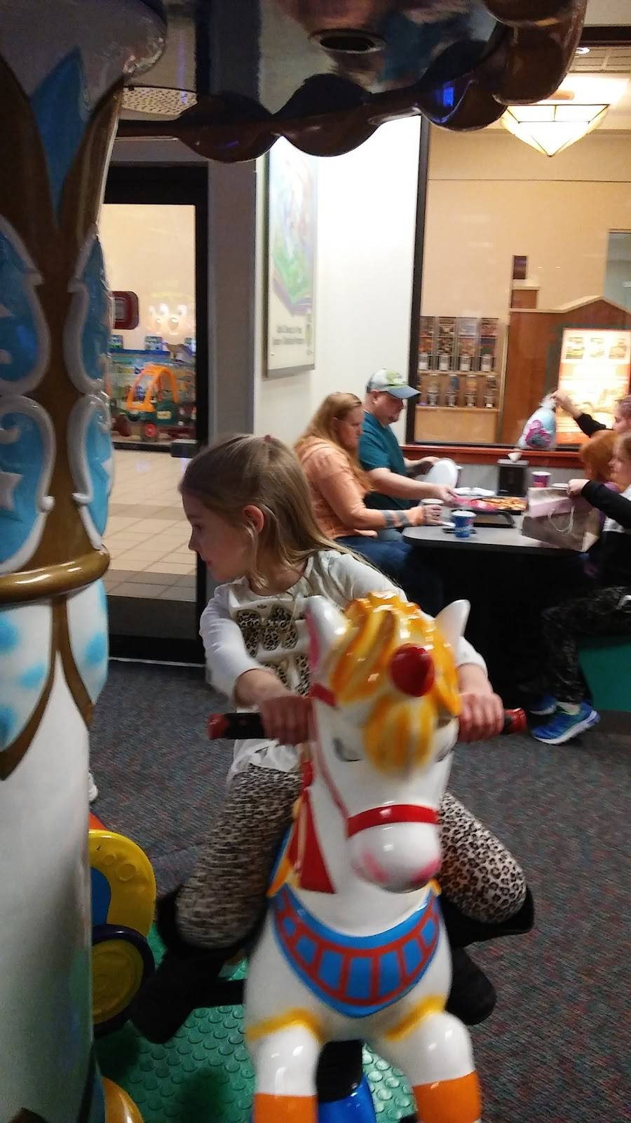 Charleys Philly Steaks | restaurant | 5600 Harvey St Ste FC-5, Muskegon, MI 49444, USA | 2317984376 OR +1 231-798-4376