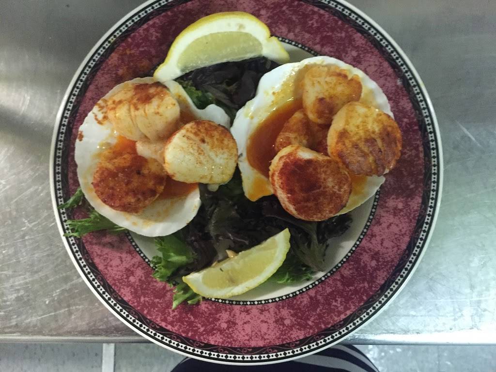 Ryans Lookout | restaurant | 9290 NY-3, Henderson, NY 13650, USA | 3159385151 OR +1 315-938-5151