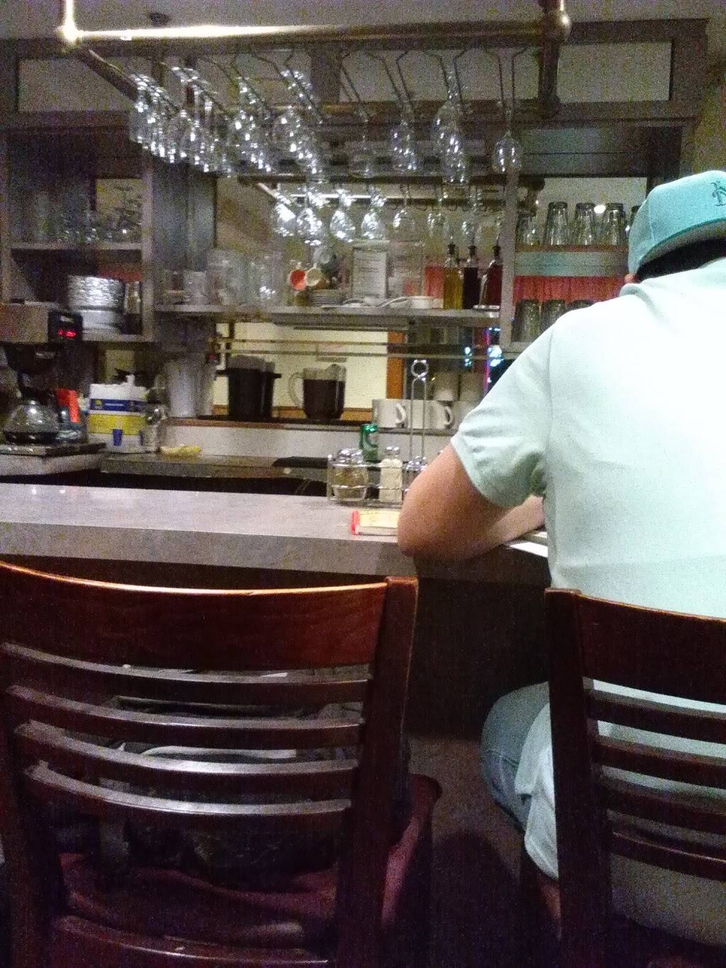 Ferraros Restaurant & Pizzeria | restaurant | 1061 Amboy Ave, Edison, NJ 08837, USA | 7322253113 OR +1 732-225-3113