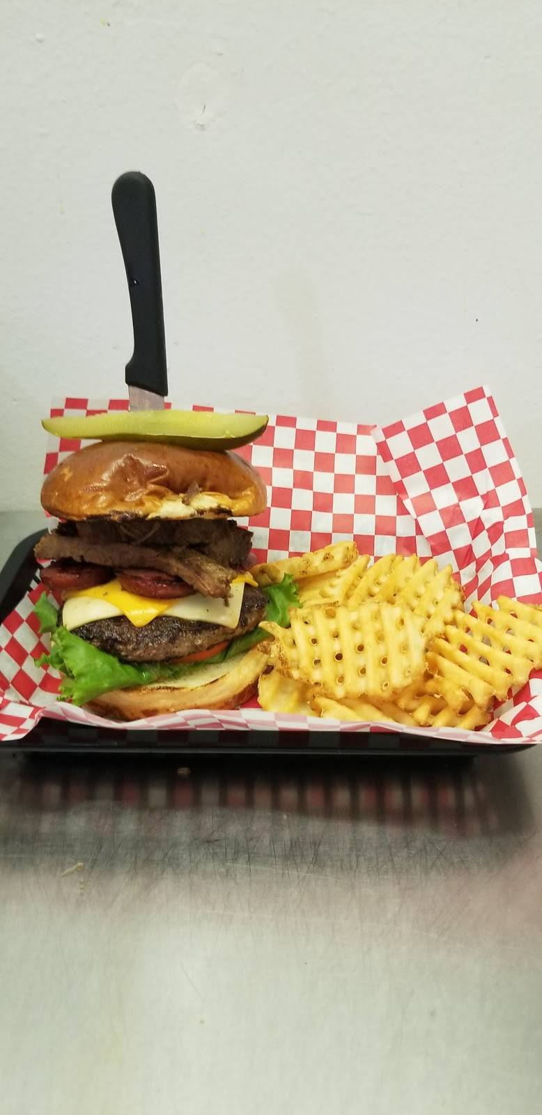 N.E. Bar & Grill | restaurant | 8739 Dyer St, El Paso, TX 79904, USA | 9152834493 OR +1 915-283-4493