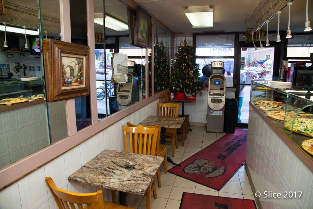 Pipitones Pizza Restaurant | restaurant | 100 Dekalb Ave, Brooklyn, NY 11201, USA | 7188584376 OR +1 718-858-4376