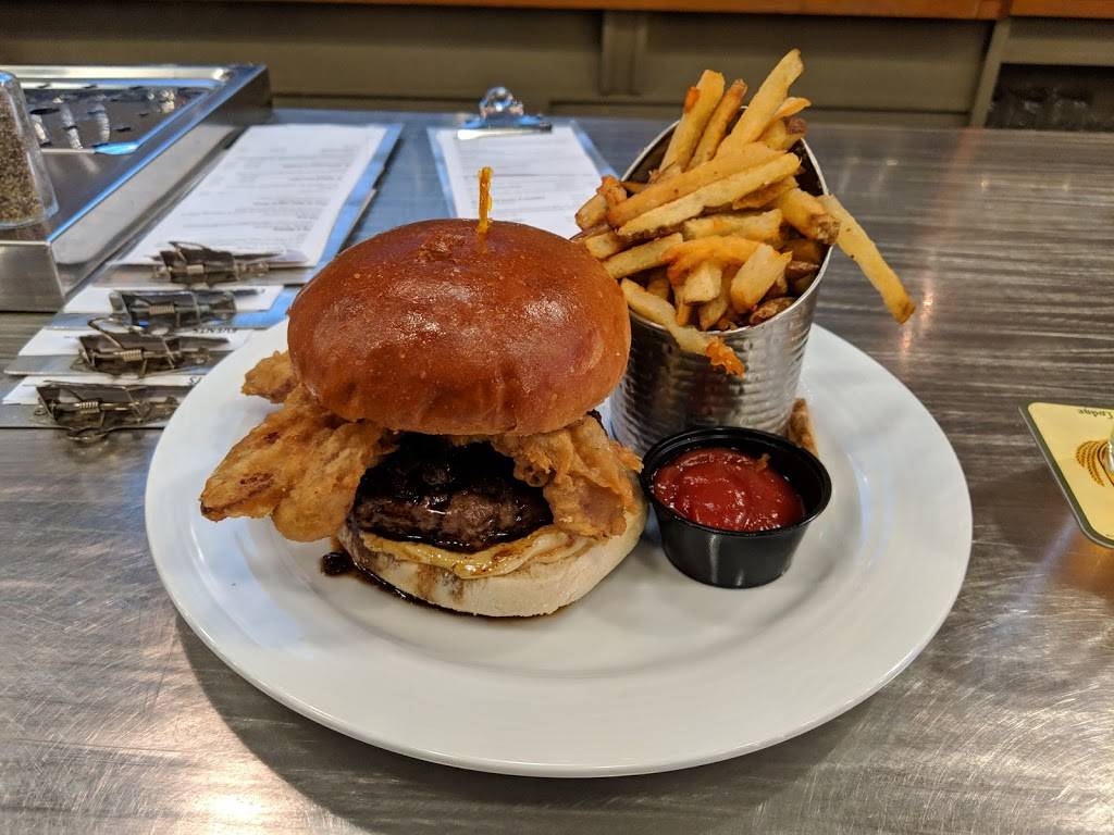 Skewed Brewing | restaurant | 21182 Salmon Run Mall Loop W, Watertown, NY 13601, USA | 3157882337 OR +1 315-788-2337