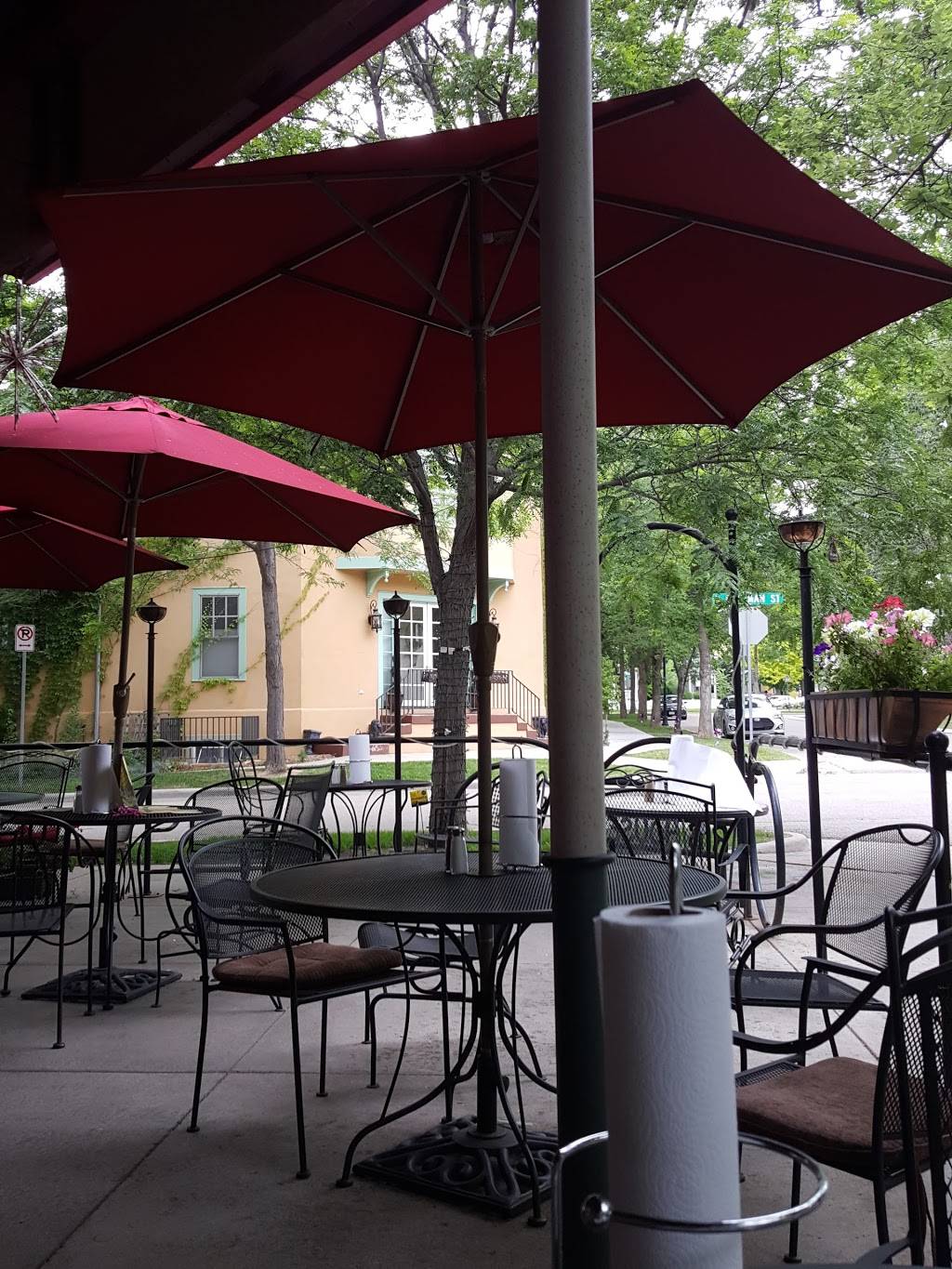 The Rib House | restaurant | 1920 S Coffman St, Longmont, CO 80504, USA | 3034856988 OR +1 303-485-6988