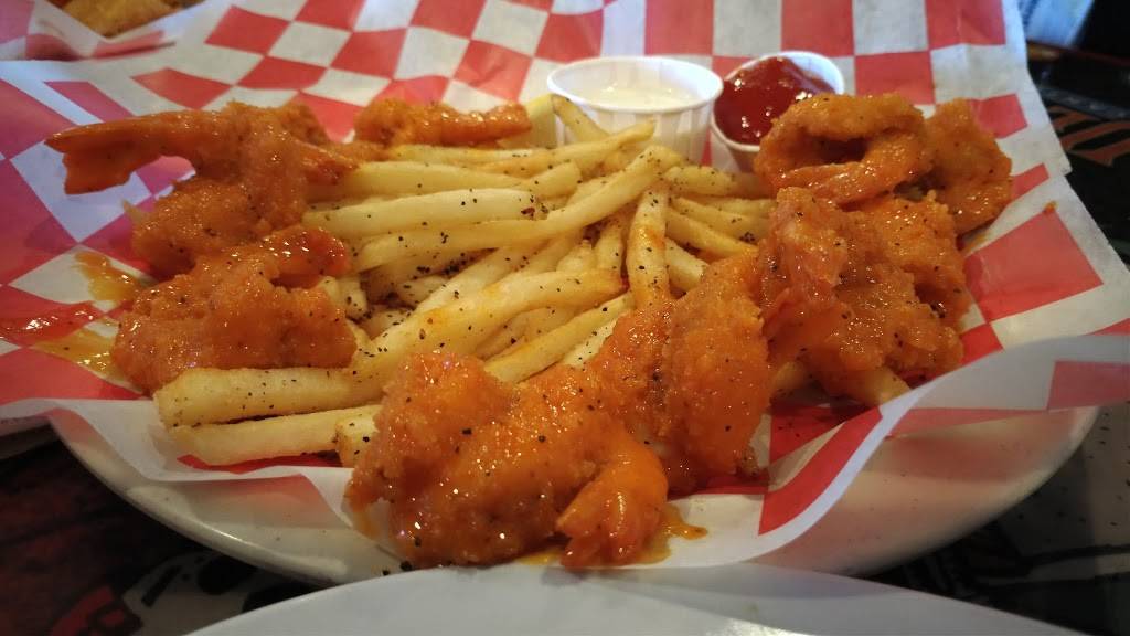 Chulas Sports Cantina | restaurant | 9501 Southwest Fwy, Houston, TX 77074, USA | 7137773400 OR +1 713-777-3400