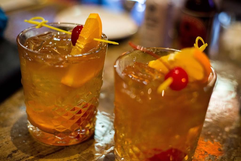 Millies Supper Club | restaurant | 2438 N Lincoln Ave, Chicago, IL 60614, USA | 7738572000 OR +1 773-857-2000