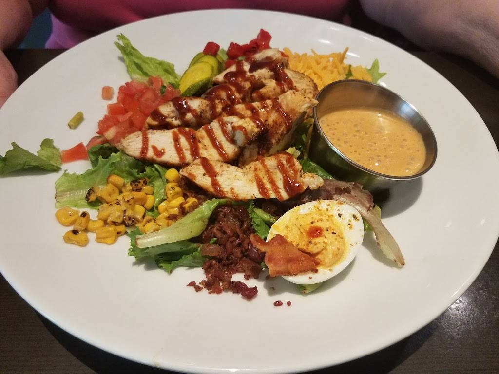 Ruby Tuesday | restaurant | 2525 W Ridge Rd, Rochester, NY 14626, USA | 5852254750 OR +1 585-225-4750