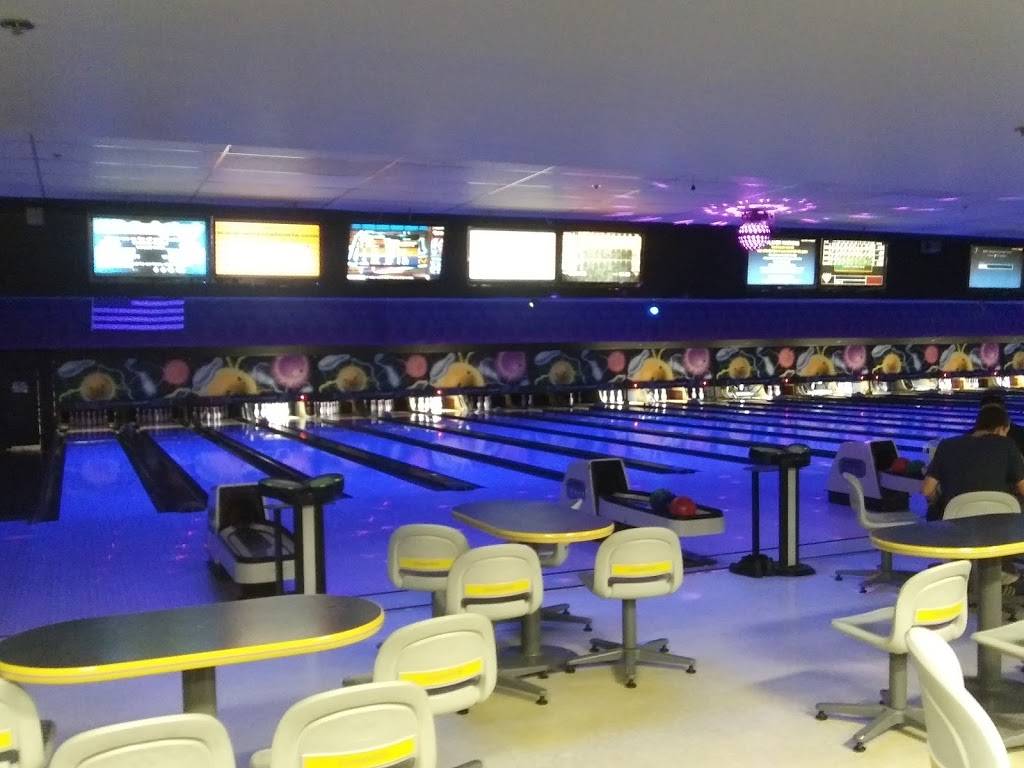 West Acres Bowling Center | night club | 749 N Ridge Rd, Wichita, KS 67212, USA | 3167225211 OR +1 316-722-5211