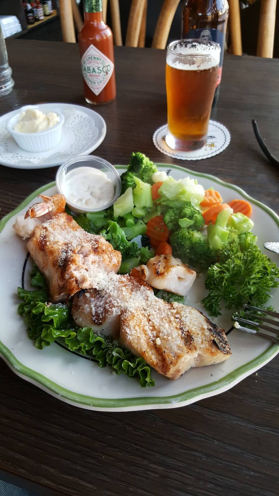 Tonys on the Pier | restaurant | 210 Fishermans Wharf, Redondo Beach, CA 90277, USA | 3103741442 OR +1 310-374-1442