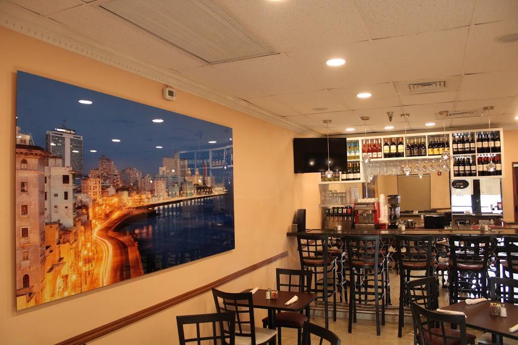 Van Van Cuban Cafe | restaurant | 2500 Tamiami Trail N #111, Naples, FL 34103, USA | 2392286814 OR +1 239-228-6814