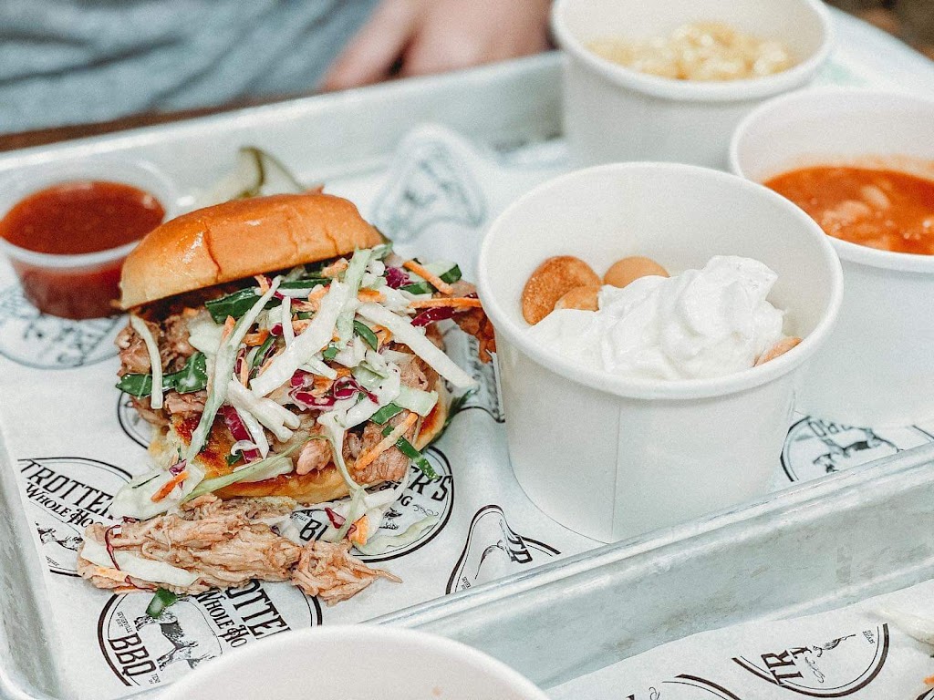 Trotters Whole Hog BBQ | restaurant | 127 Bruce St, Sevierville, TN 37862, USA | 8652632103 OR +1 865-263-2103