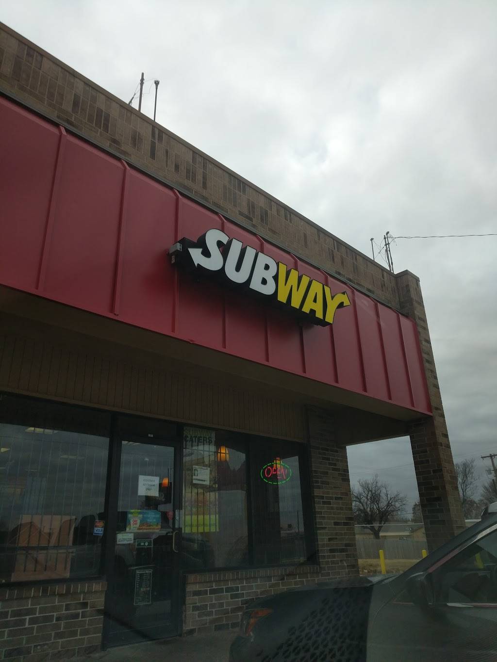 Subway | restaurant | 738 W 23rd St, Tulsa, OK 74107, USA | 9185922782 OR +1 918-592-2782
