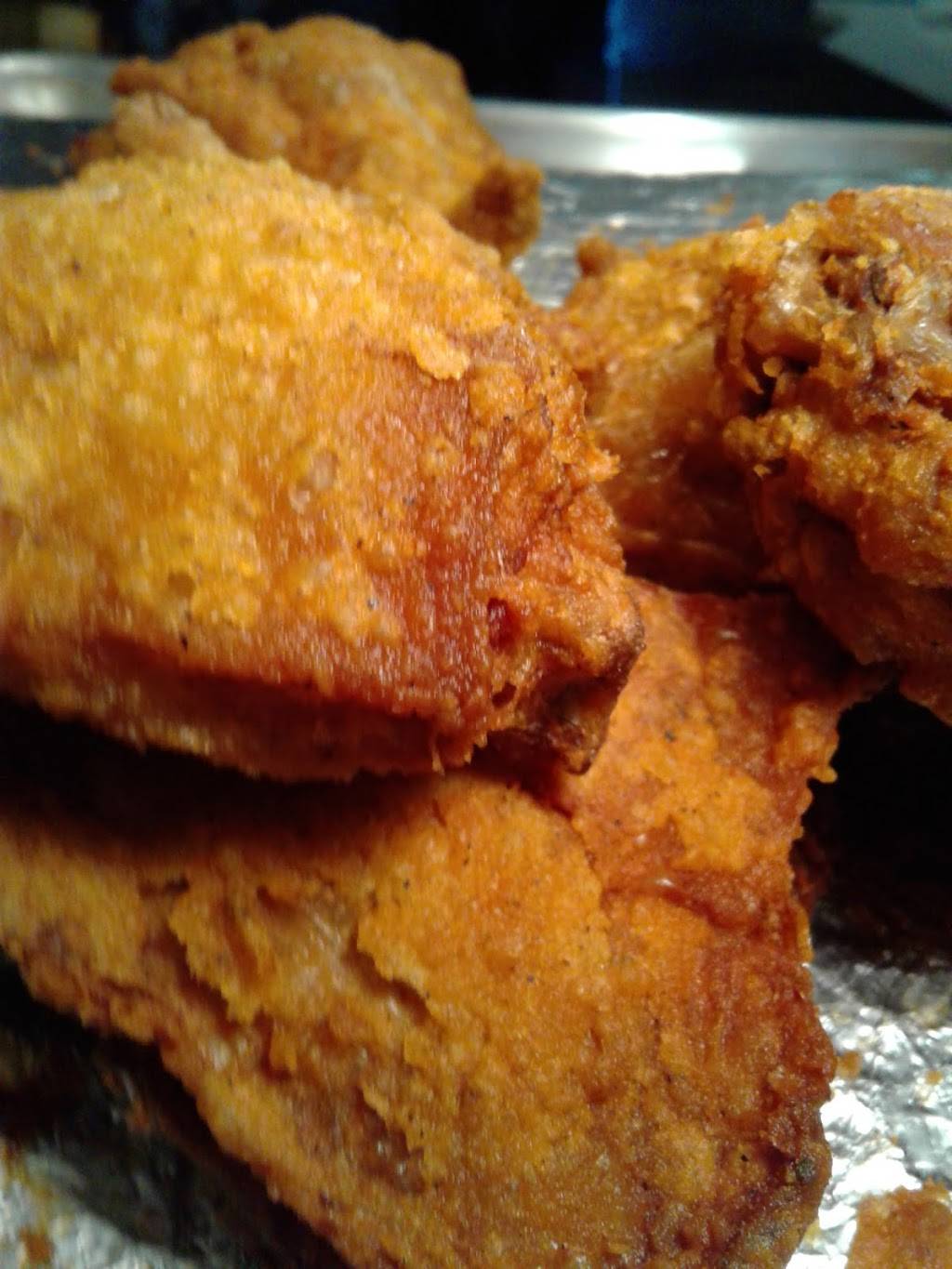 Crown Fried Chicken | restaurant | 492 Hempstead Turnpike, Elmont, NY 11003, USA | 5164608179 OR +1 516-460-8179