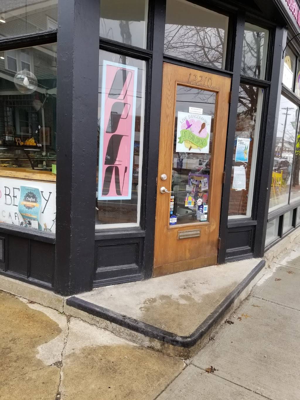 Baba Yagas Greenhouse Cafe | restaurant | 12210 Larchmere Blvd, Cleveland, OH 44120, USA | 4195151247 OR +1 419-515-1247