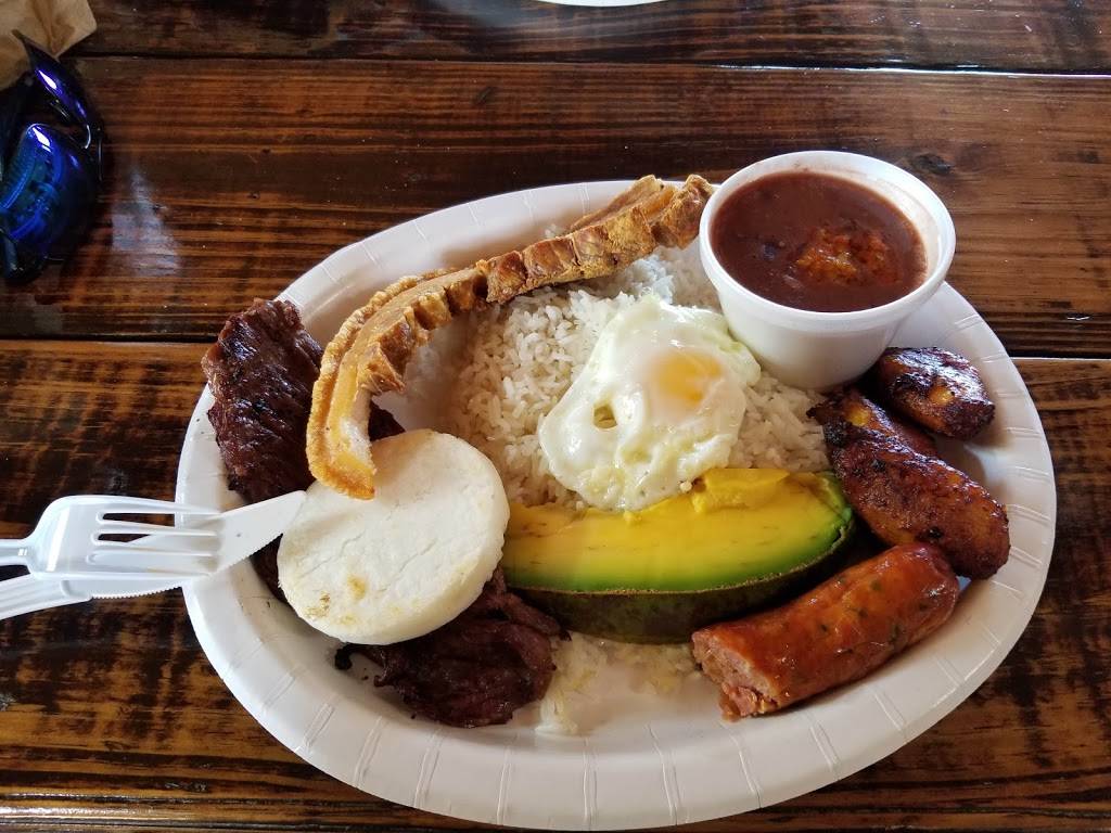 Pueblito Paisa Ranch | restaurant | 17480 SW 232nd St, Miami, FL 33170, USA | 7863673695 OR +1 786-367-3695