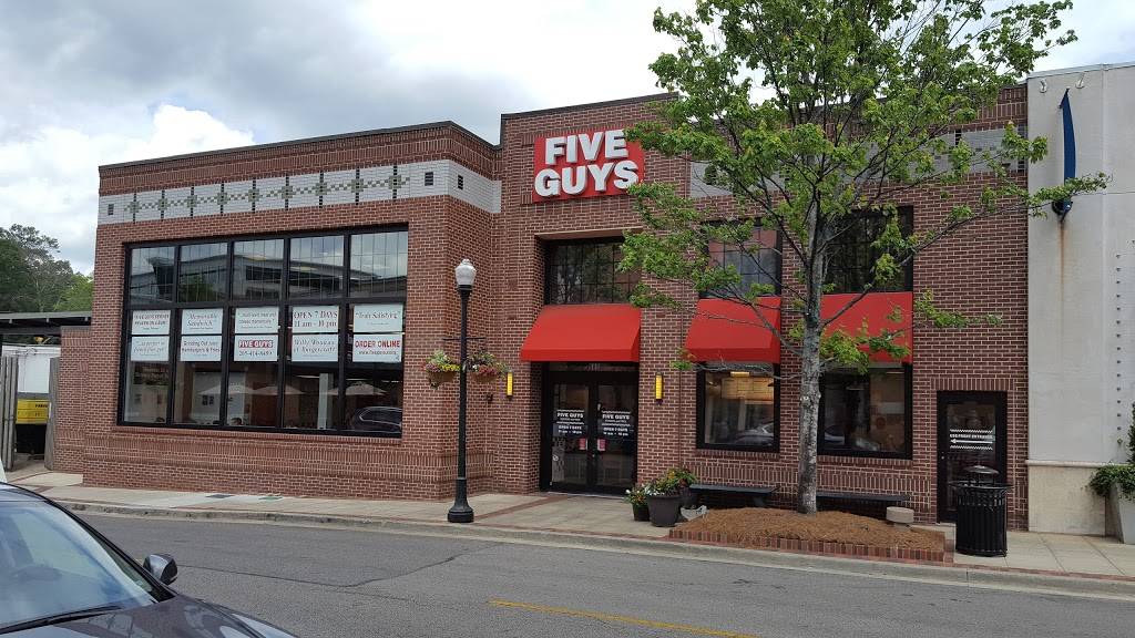 Five Guys | meal takeaway | 585 Brookwood Village, Birmingham, AL 35209, USA | 2054148459 OR +1 205-414-8459