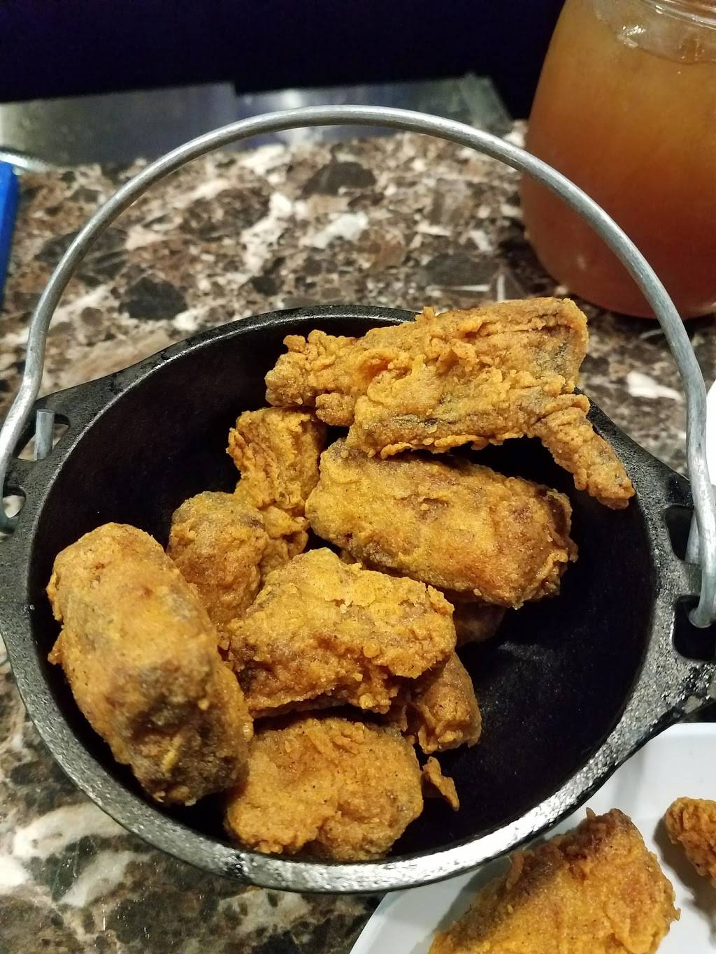 Leftys Barbecue | restaurant | 2064 Crain Hwy, Waldorf, MD 20601, USA | 3016383813 OR +1 301-638-3813