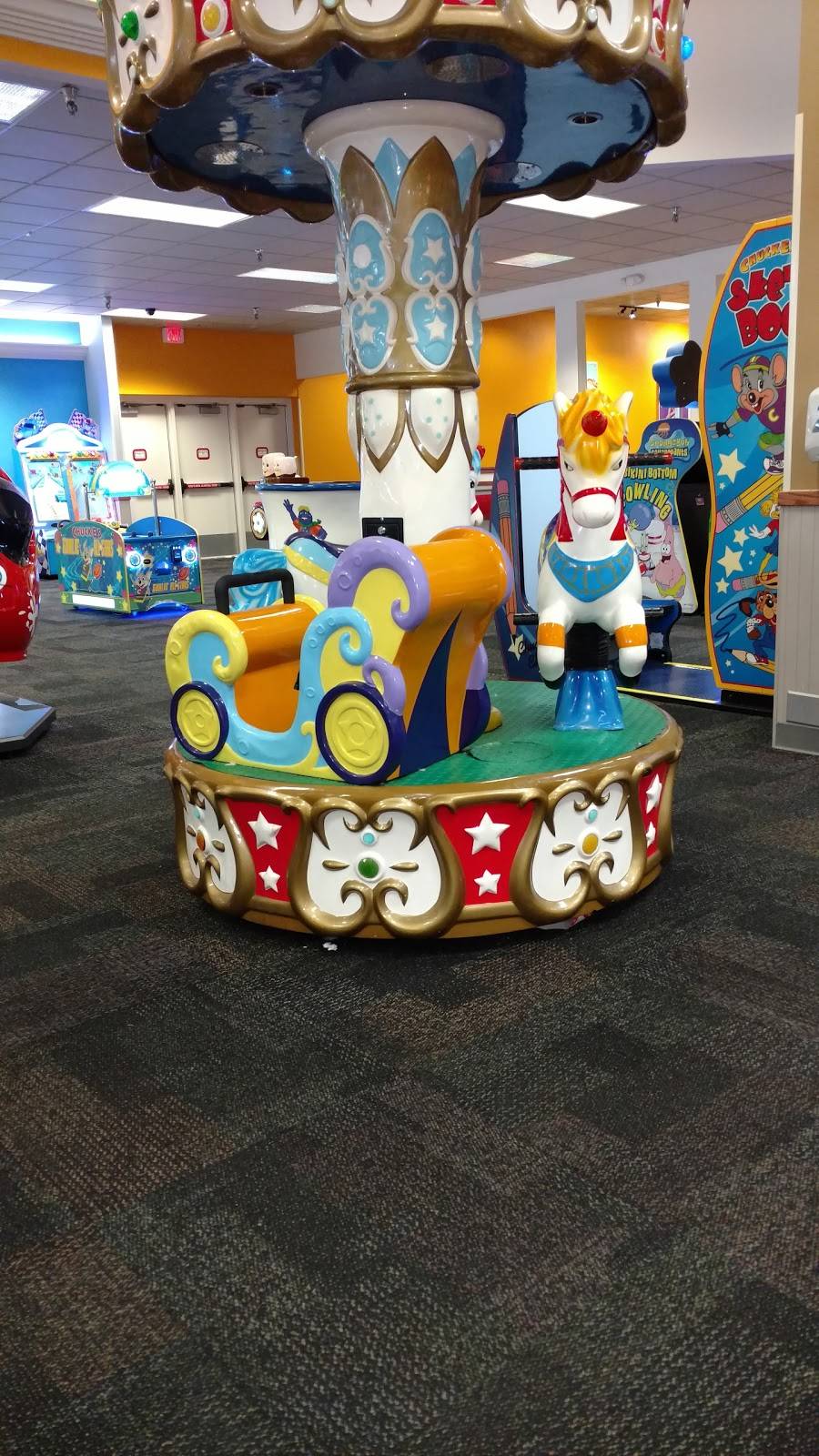 Chuck E. Cheeses | restaurant | 2701 S Chase Ave, Milwaukee, WI 53207, USA | 4144838655 OR +1 414-483-8655