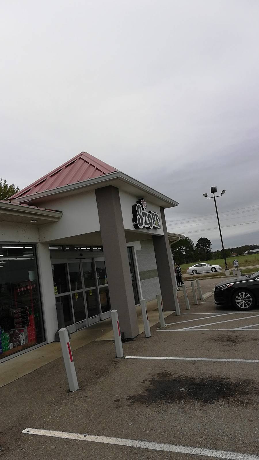 The Store | restaurant | Unnamed Road, Saltillo, MS 38866, USA | 6622604412 OR +1 662-260-4412