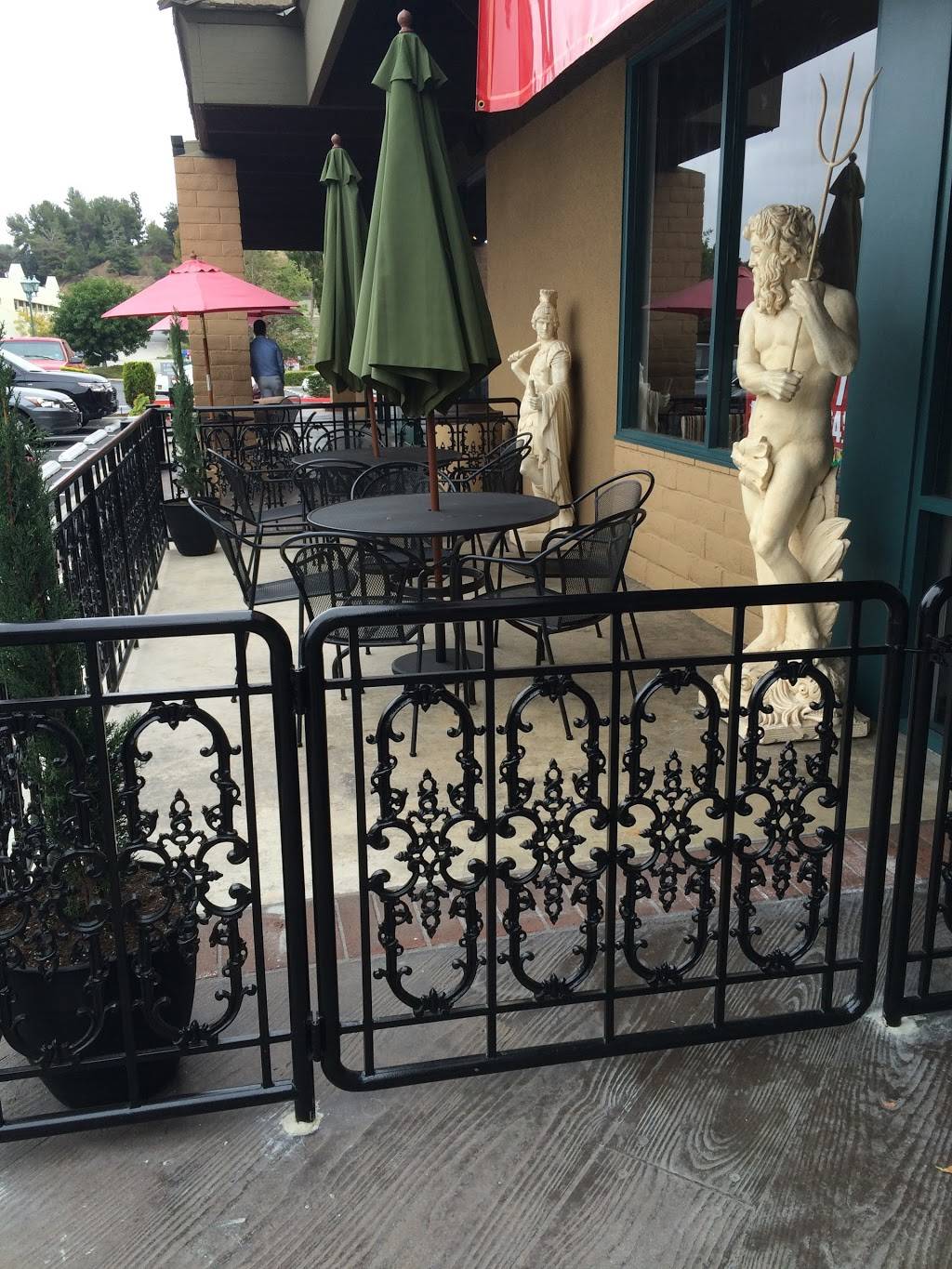 Round Table Pizza | meal delivery | 1139 Grand Ave, Diamond Bar, CA 91765, USA | 9098619432 OR +1 909-861-9432