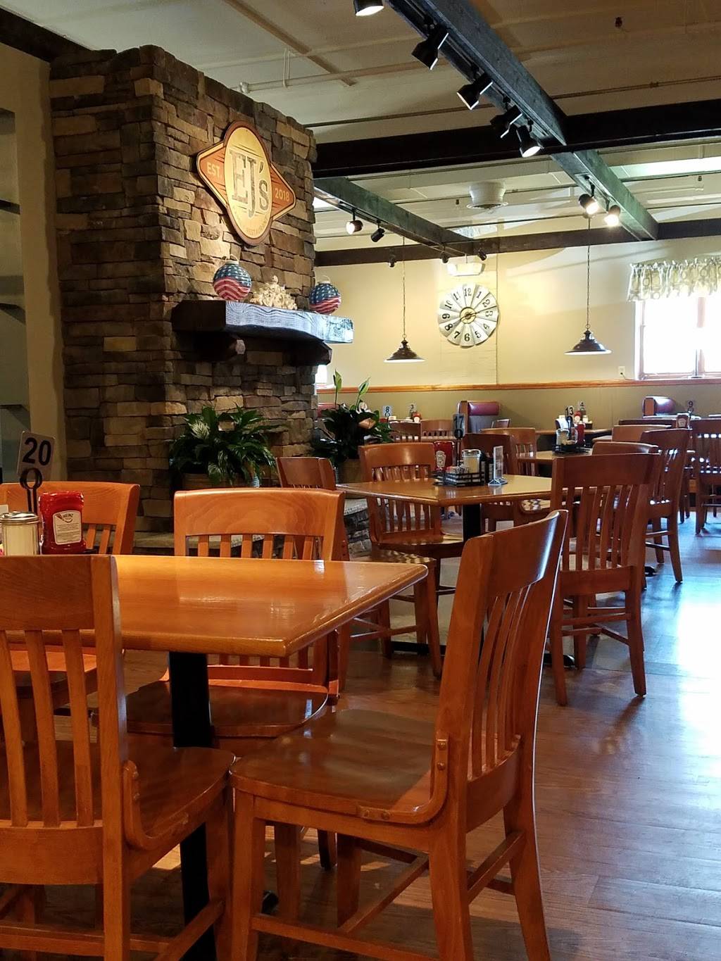 EJS Family Restaurant | restaurant | 817 Carolina Ave, Chester, WV 26034, USA | 3043872799 OR +1 304-387-2799