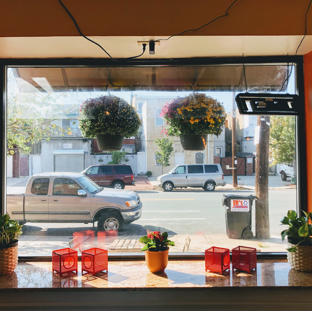 Kurry Shack | restaurant | 2015 E Moyamensing Ave, Philadelphia, PA 19148, USA | 2677615562 OR +1 267-761-5562