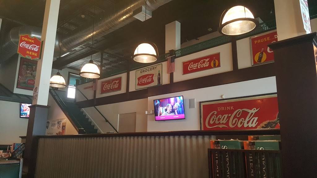 Archie Moores Bar & Restaurant | restaurant | 17 Elizabeth St, Derby, CT 06418, USA | 2037323255 OR +1 203-732-3255