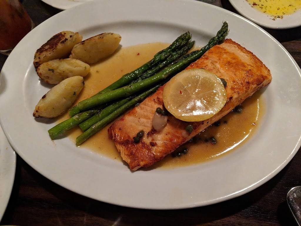 Myrnas Classic Cuisine | restaurant | 131 Lake St, Laconia, NH 03246, USA | 6035278144 OR +1 603-527-8144