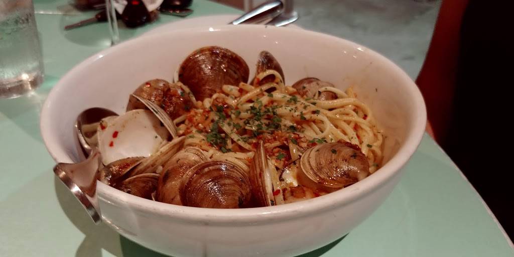 Giacomos Cibo e Vino | restaurant | 3215 Westheimer Rd, Houston, TX 77098, USA | 7135221934 OR +1 713-522-1934