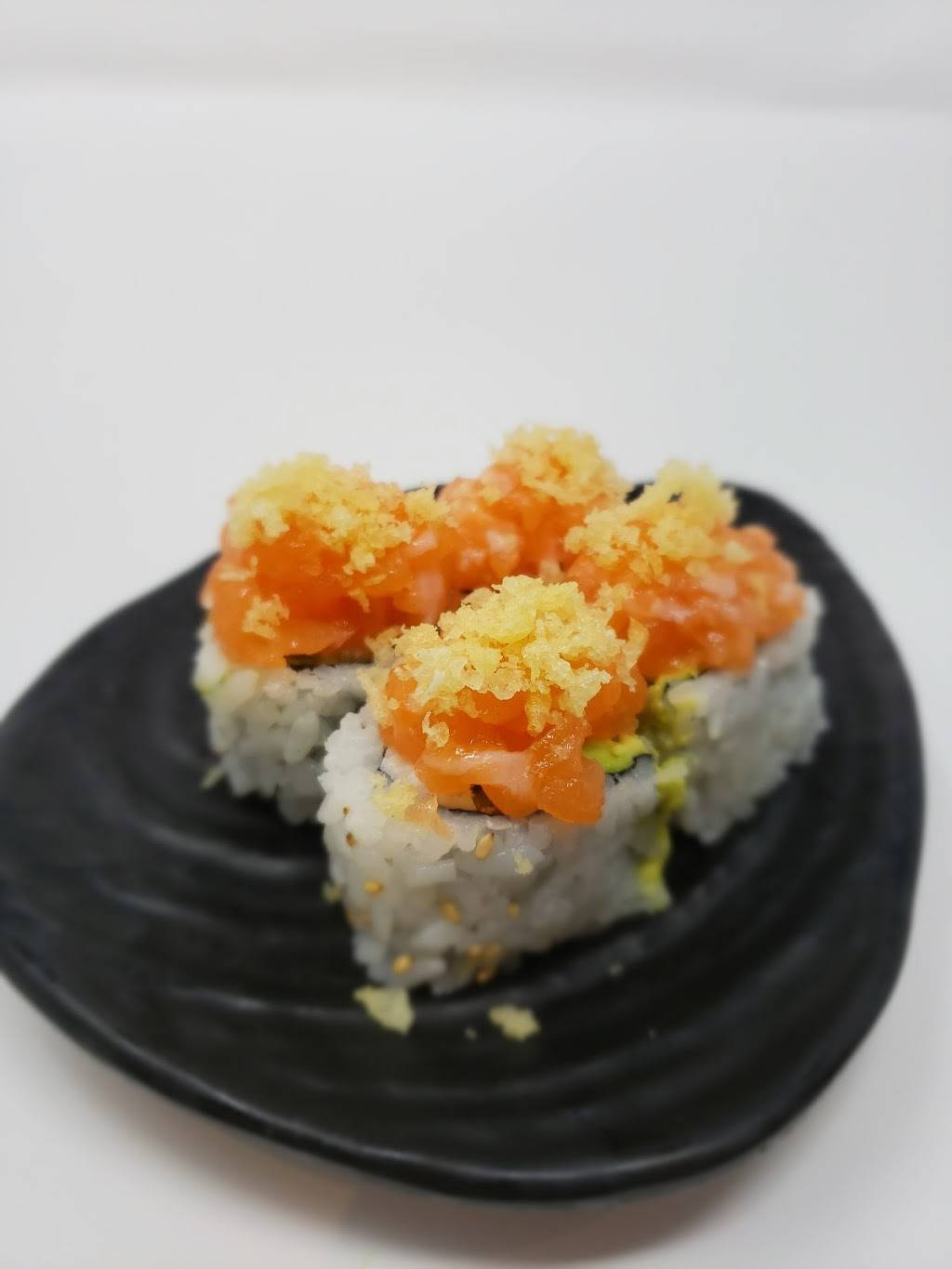 Ichi Tea & Sushi | restaurant | 10912 Le Conte Ave, Los Angeles, CA 90024, USA | 4242731557 OR +1 424-273-1557