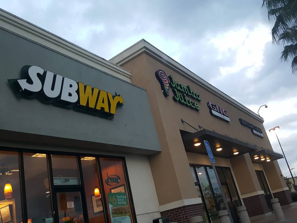 Subway Restaurants | restaurant | Gateway Towne Center, 200 Towne Center Dr #104, Compton, CA 90220, USA | 3108853200 OR +1 310-885-3200