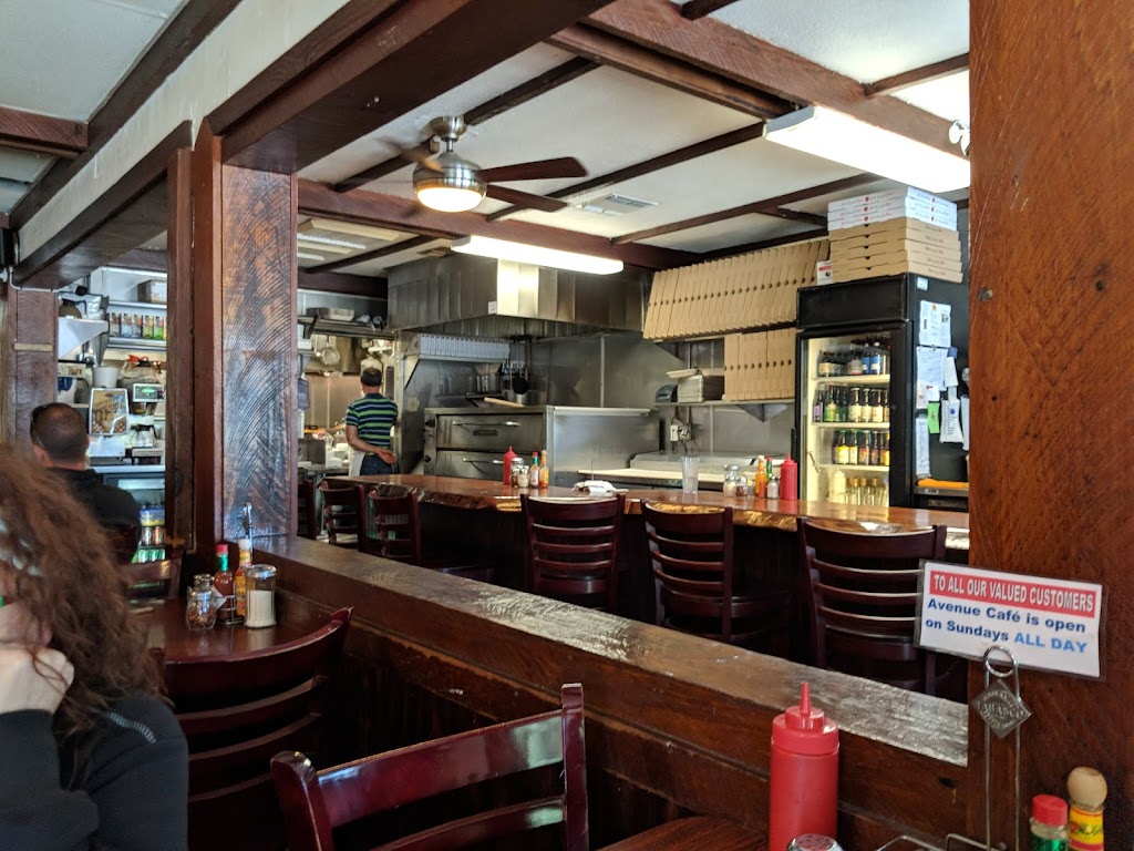 Avenue Cafe | cafe | 6743 Avenue of the Giants, Miranda, CA 95553, USA | 7079439945 OR +1 707-943-9945