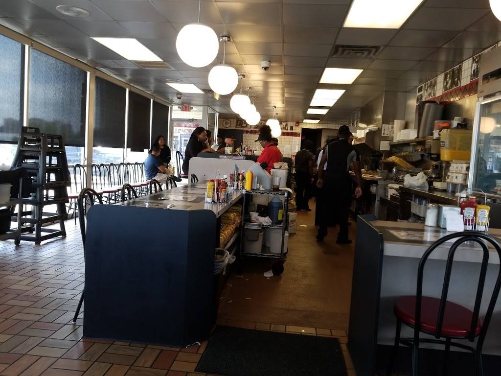 Waffle House | meal takeaway | 2103 S Tarboro St, Wilson, NC 27893, USA | 2522069955 OR +1 252-206-9955