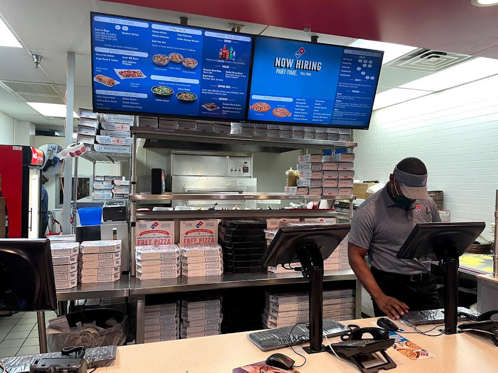 Dominos Pizza | meal delivery | 710 E 32nd St, Yuma, AZ 85365, USA | 9283440555 OR +1 928-344-0555